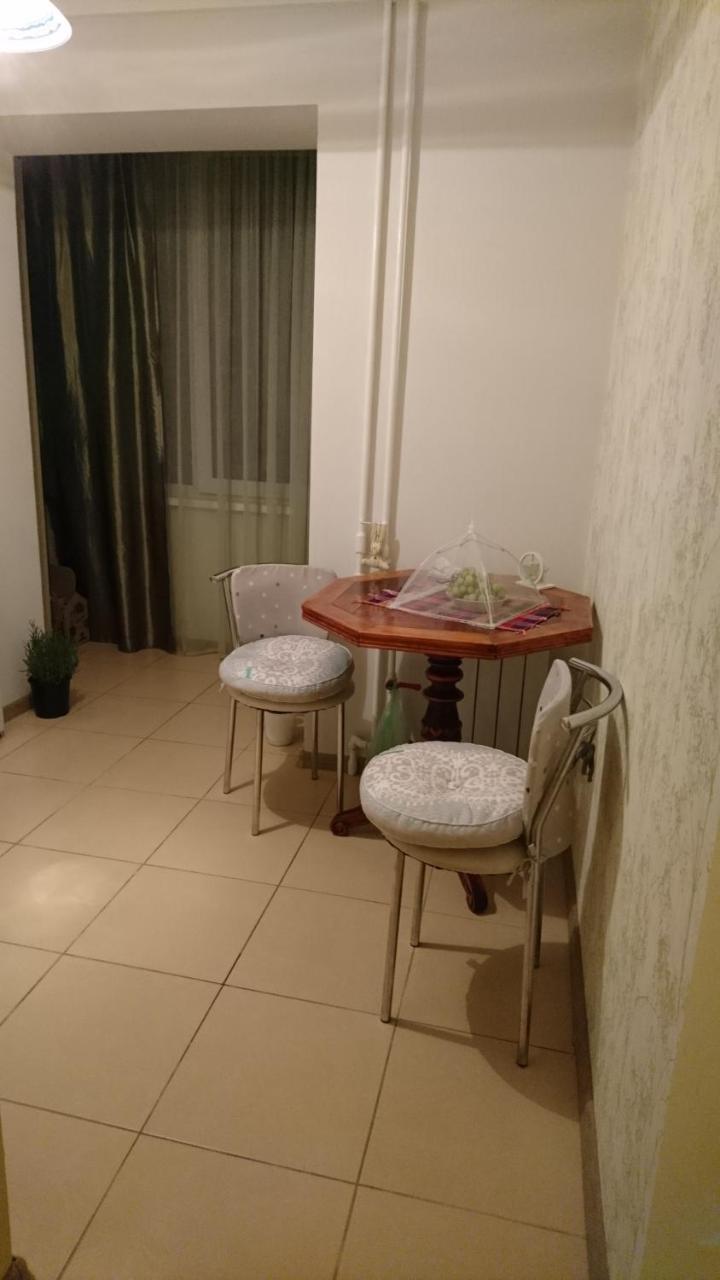 Comfortable Apartment On The River Bank เคียฟ ภายนอก รูปภาพ